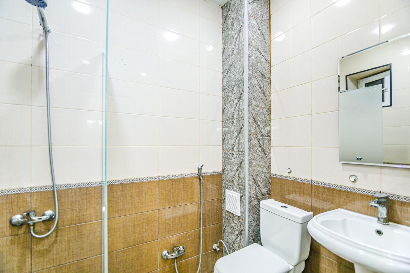 M Estate. 2 Room Home In Targovu Bakoe Buitenkant foto